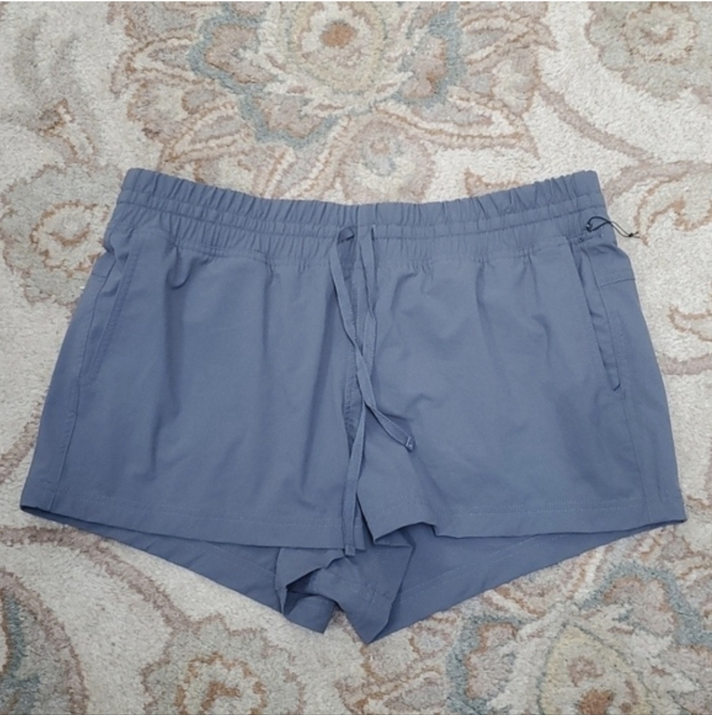 Mountain Hardwear Basswood Women's Pull On Athletic Shorts in Slate Blue
